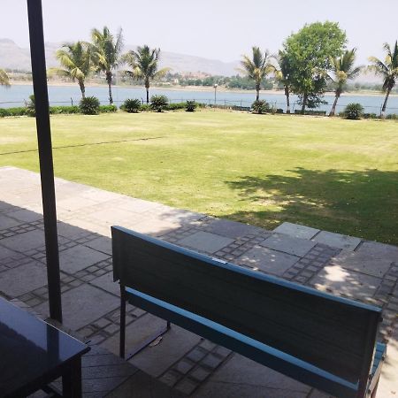 Savana Lake Resort Nashik Buitenkant foto
