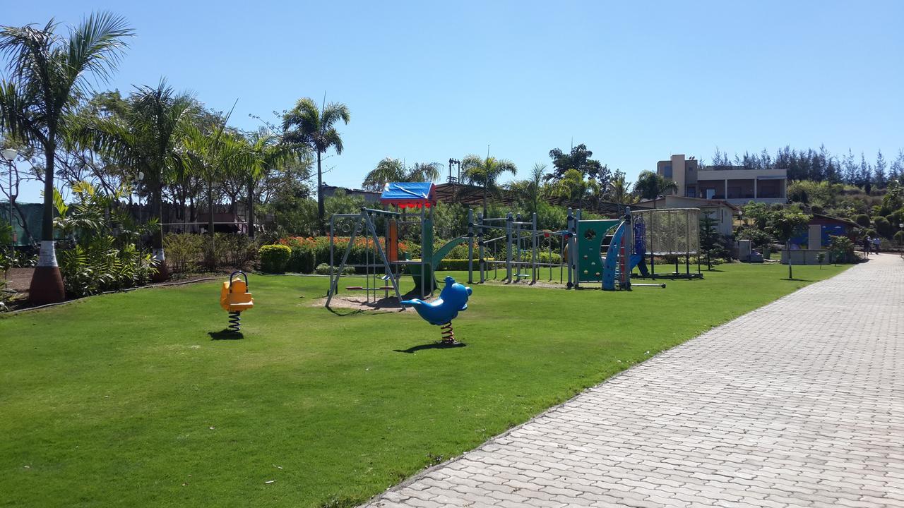 Savana Lake Resort Nashik Buitenkant foto
