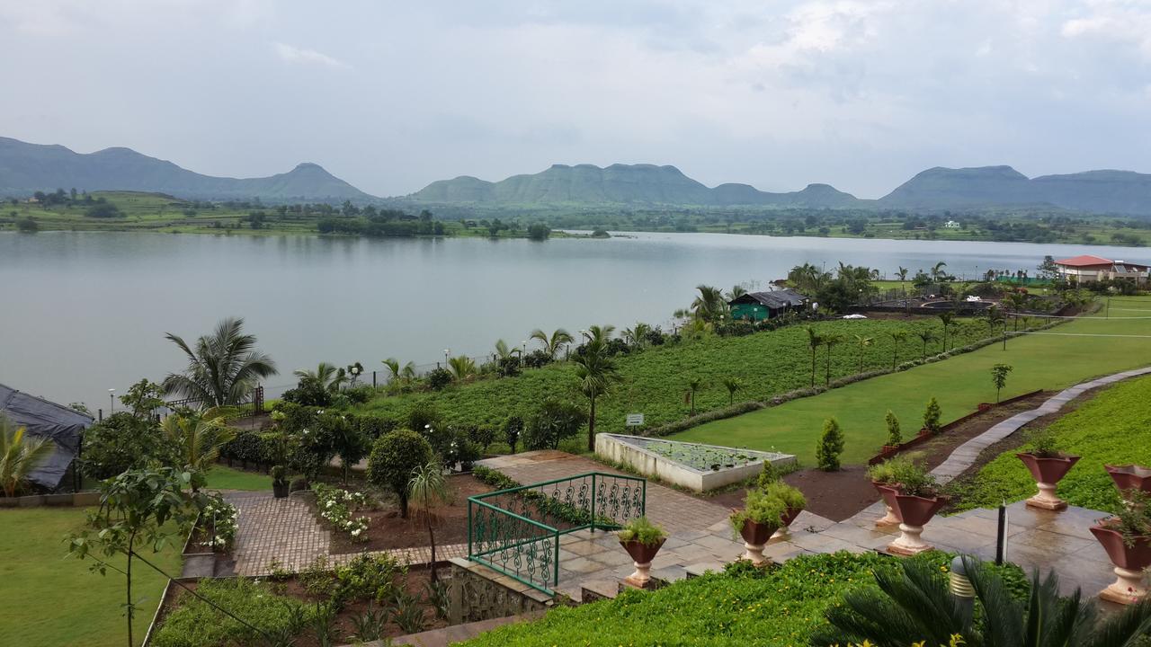 Savana Lake Resort Nashik Buitenkant foto