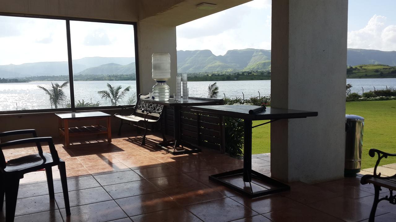 Savana Lake Resort Nashik Buitenkant foto