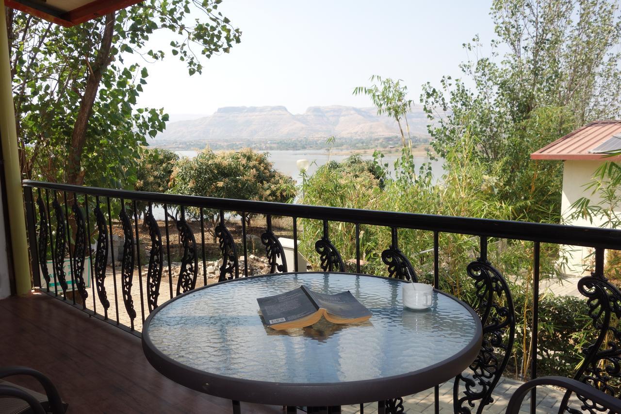 Savana Lake Resort Nashik Buitenkant foto